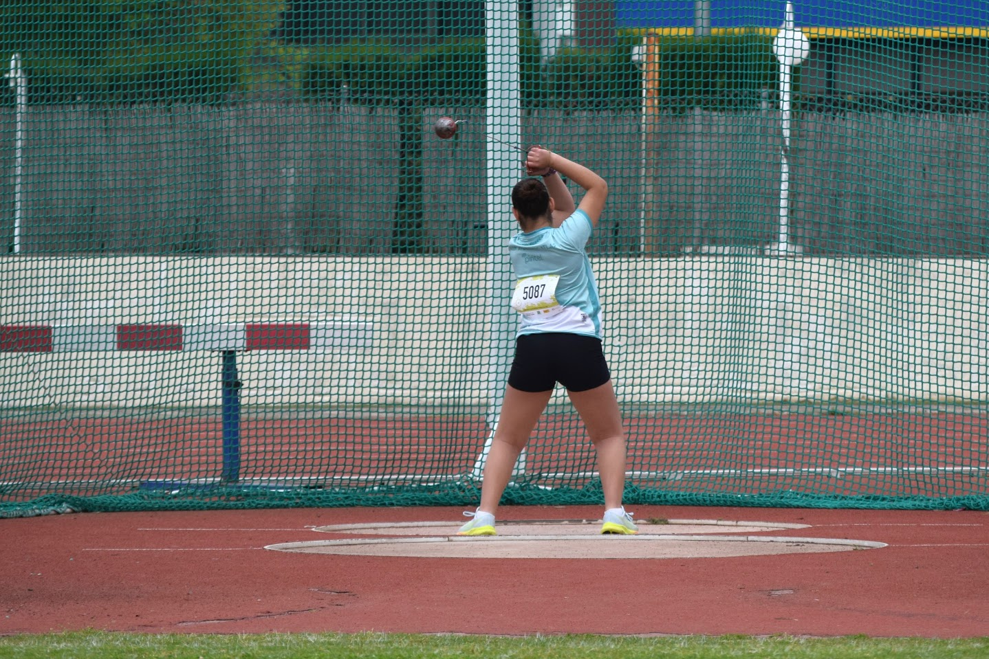 Atleta de l’Atlas en un llançament de martell